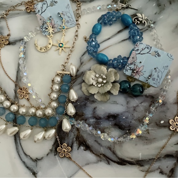 Jewelry - 1171. Doilywood